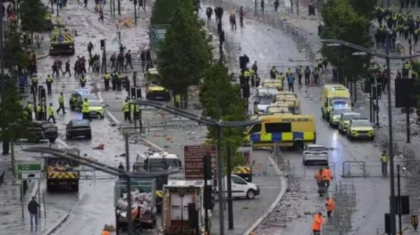 速盈策略 英首相回应汽车冲撞球迷 27人受伤送医！